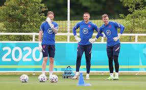 Ramsdale, who replaced the injured dean henderson in the england squad. Jordan Pickford Reveals Staggering Lengths England Keepers Are Going To For Euro Success Mirror Online