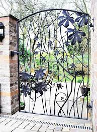 Iron Gate Portes De Jardin En Metal Portillon Jardin Jardins