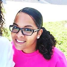 Ashley Donohue's Instagram, Twitter & Facebook