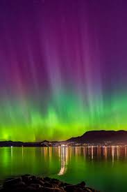 Best Time To See Northern Lights In Vancouver 2020 Rove Me In 2020 Alaska Northern Lights Northern Lights Northern Lights Viewing