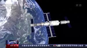 办公室主任助理季启明宣布，经空间站阶段飞行任务总指挥部研究决定，将瞄准北京时间 6 月 17 日 9 时 22 分发射神舟十二号载人飞船，执行此次发射任. Egnvsqxkaiir M