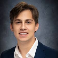 As the summer comes to an end, so does my 10-week internship experience at  NetJets. Serving