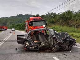 Check spelling or type a new query. Lelaki Maut Kereta Elak Bangkai Babi Bertembung Lori