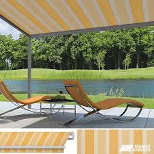 Gelber Markisenstoff Sorgt Fur Gute Laune Auf Der Terrasse Pergola Markise Pergola Markise