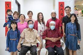 Ebit irawan bin ibrahim lew @ lew yun pau tarikh lahir : Ustaz Ebit Lew Nyata Rindu Keluarga Kosmo Digital