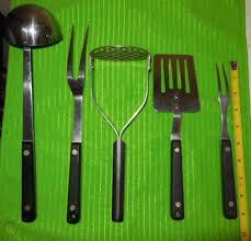 In fact, it's so durable that you can use utensils made from virtually any material without worry. Vintage 5 Piece Set Kitchen Utensils Flint Stainless Steel Made In Usa Arrowhead 1821180557