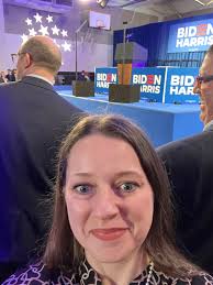 Tracy Suits (@tsuits)