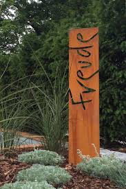 Stele Fur Den Garten Aus Cortenstahl Osas Freude Stelen Garten Garten Design Metall Gartenkunst