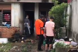 Maybe you would like to learn more about one of these? Tetangga Keluhkan Halaman Rumah Sebuah Keluarga Yang Sangat Kotor Mereka Makin Miris Saat Melihat Dalamnya Semua Halaman Intisari