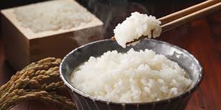 Cuci bersih beras kemudian rendam sekejap dan toskan. 2 Cara Masak Nasi Pulen Ala Orang Jepang Bisa Tanpa Rice Cooker