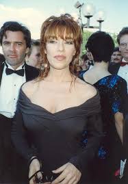 How old is katey sagal married to kurt sutter? Katey Sagal Wikiwand