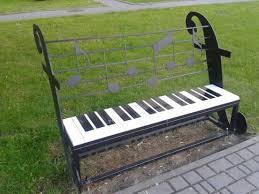 Epingle Par Dalene Le Roux Sur Idees Vir Idees Avec Images Bancs Exterieur Musique