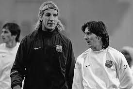 Avere un rapporto con messi e maradona è la cosa più. Leo Messi On Twitter Maxi Lopez Messi Feels The Pressure From 40 Million Argentines