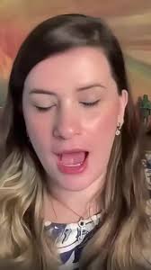 ¿Tu empresa depende de una sola persona para funcionar?, Ese puede ser uno  de los mayores riesgos ocultos de tu negocio., Alexander Pulido lo dejó  claro:, Si solo una persona sabe cómo se hace algo ...