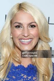 Kaitlin Taylor's Instagram, Twitter & Facebook