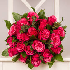 Buchet Cu 19 Trandafiri Roz Purple Flowers