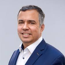 Riassunto: Byondis nomina Louis Denis, M.D., Direttore Medico