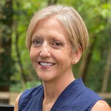 Sarah Tynes's Instagram, Twitter & Facebook