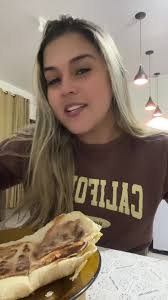 Os vídeos de Victoria Pires (@victoriapires23) com som original