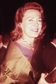 Frances Bergen's Instagram, Twitter & Facebook