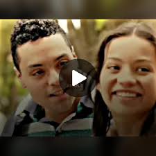 Fabián mira muy lindo a Lady🥺 #lavendedorasderosas  #fabianlavendedoraderosas #fypage #viral #fypシ #ladylavendedoraderosas  #abixeditt #tiktok #narcoseries #parati #fabianylady