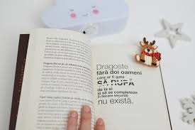 Citind de vorbă cu emma, trăiești împreună cu personajul propria ta poveste de viață. Bookaholic Dependenta De Carti Se Trateaza Cu Alte Carti 4 To The Moon Back