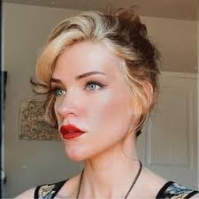 Taylor Moon (@sailortaylorcosplay)