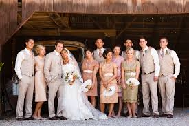 Dana Powers House Vintage Dresses Bridesmaids Groomsmen Barn Wedding Party Vintage Barn Wedding Wedding Photography Inspiration Rustic Barn Wedding