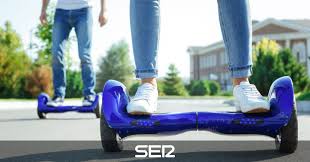 In commercio sappiate che ne esistono un'infinità ed è per questo che se siete alle per aiutarvi nella ricerca del migliori hoverboard possibile nell'appuntamento odierno solo per voi abbiamo preso la decisione di proporvi i migliori. Los Patinetes Electricos Una Nueva Forma De Moverse Por La Ciudad Todavia Sin Legislacion Radio Valladolid Cadena Ser