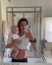 Hilaria baldwin says she is done being silent. Hilaria Baldwin Reflektiert In Einem Instagram Post Nach Dem Erbe Skandal Uber Schwangerschaften Und Selbstmissbrauch Aktuelle Boulevard Nachrichten Und Fotogalerien Zu Stars Sternchen