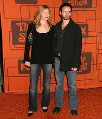 Laura prepon natural hair color. What Is Scientologist Laura Prepon S Natural Hair Color