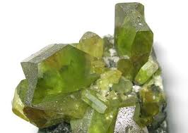 51 Types Of Green Gemstones For Jewelry Green Gemstones Crystals Minerals Crystals