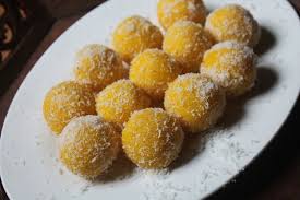 Khoya Coconut Ladoos Recipe Coconut Ladoo With Mawa Yummy Tummy