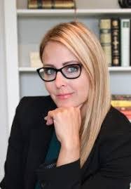 Lisa Lively's Instagram, Twitter & Facebook