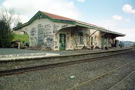 Nzr The Heavily Vandalised Avondale Railway Station Being Prepared For Its Move Restoration At Swanson Image Via Railway Railway Station The Neighbourhood