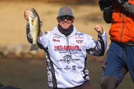 Iles & Shook top a record field at Bass Champs 2017 Season kick-off