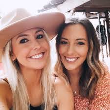 Rachael Hopper's Instagram, Twitter & Facebook