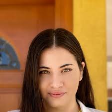 Carolina ZUBÍA NEVÁREZ | Fellow | Bachelor of Medicine | National ...