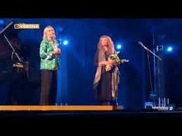 Prospettiva nevski (franco battiato) from the album gioielli rubati (stolen jewels) 1985. Tg Verona Alice Canta Battiato Youtube