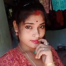 Randi Main's Instagram, Twitter & Facebook