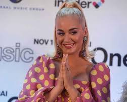 Comment if you're stopping to smell the. Katy Perry I Don T Want To Become A Recluse