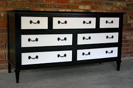 Black And Orange Dresser Vrbo Com 578904 A Great Place To Make Memories Black And White Furniture Black And White Dresser Fine Furnishings