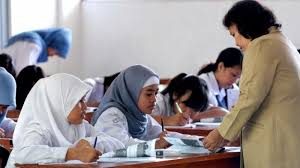 Kebanyakan variasi bahasa cina ditutur cukup banyak kelainannya sehingga tidak dapat saling difahami antara satu sama lain. Lelaki Cina Kongsi Dilema Sebanar Kaum Cina Di Malaysia Tak Fasih Bahasa Melayu