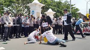 Scopri ricette, idee per la casa, consigli di stile e altre idee da provare. News Pemerintah Kabupaten Pacitan