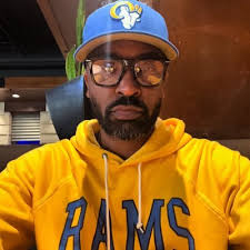 RONNIE (@RonnieCrookJr)