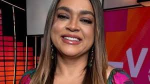 Mel Maia surge em momento íntimo com o namorado após boatos de separação