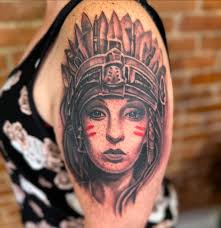 Joseph Folmar (@josephtiltedrose) • Instagram photos and videos