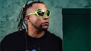 King of kings don omar 2007. Don Omar Sale Al Ruedo Nuevamente Con Farruko Video Revista Ronda