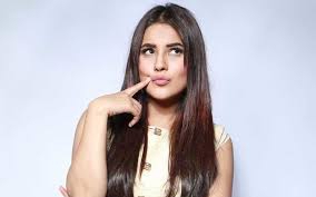 Pada 17 agustus, agensinya, dahong entertainment, mengonfirmasi, kim min kyung meninggal kemarin (16 agustus). Shehnaaz Gill Charges A Whopping Amount For A Single Insta Post Far Higher Than Other Tv And Bollywood Actors