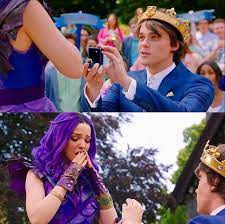 It S Official Ben Mal Are Getting Engaged I Am So Happy Creds Disneydesce Disney Channel Descendants Descendants Characters Disney Descendants Movie